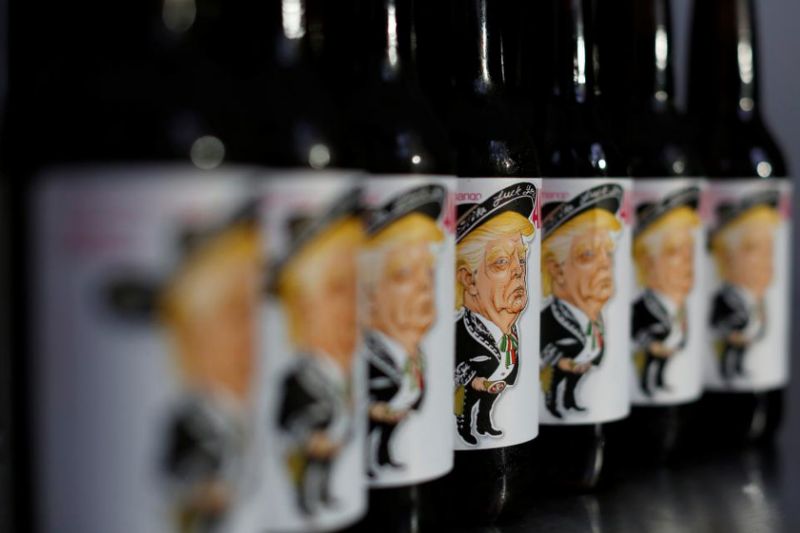 trumpclown34.jpg.42d55d75ed96c5fbbc292641051cc6fa.jpg