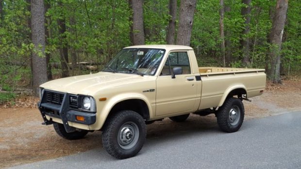 1980toyota.jpg.1b328c9a35a23277bb53b23f08daa477.jpg