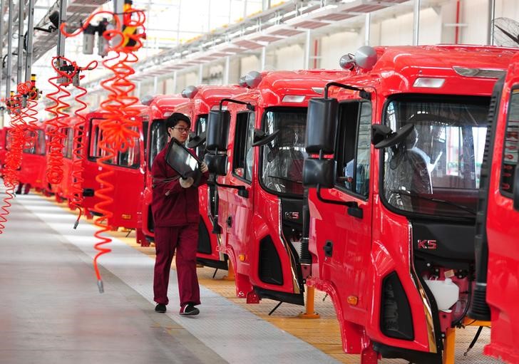 2017-07-03T050727Z_2_LYNXMPED6207T_RTROPTP_3_CHINA-ECONOMY.JPG
