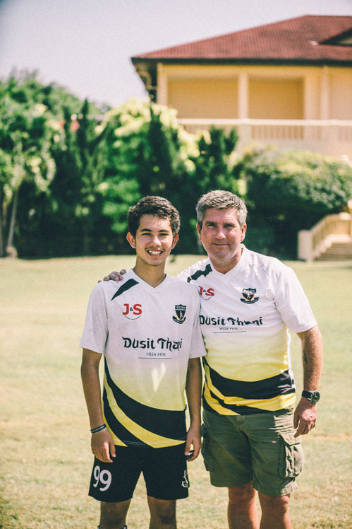 Patrick de Koster with player.jpg