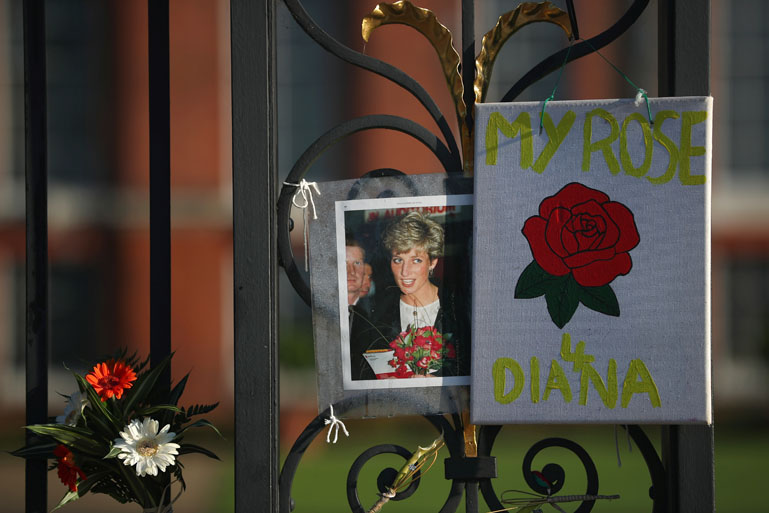 2017-08-31T075907Z_2_LYNXNPED7U0GD_RTROPTP_4_BRITAIN-ROYALS-DIANA.JPG