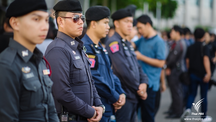 police1.jpg