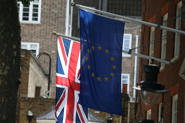 tag-reuters-1.jpg