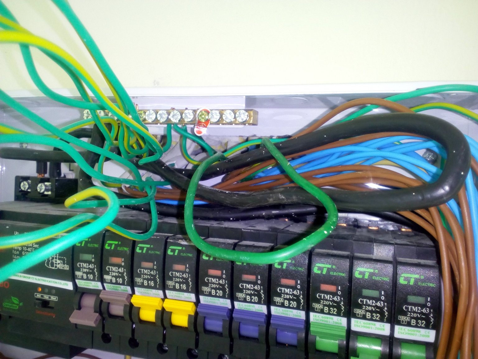 Breaker Box Earth Spike_S.jpg