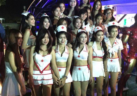 sexynurse-480x338.jpg.5efa7092b81aaea877fffb33f2ae94d5.jpg