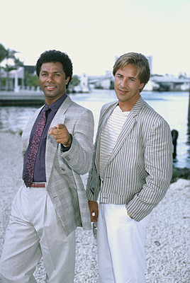 tmp_30580-Crockett-Tubbs-miami-vice-784342_268_400-1150212777.jpg.1a4f2890b315d9e810191124010fd3ca.jpg