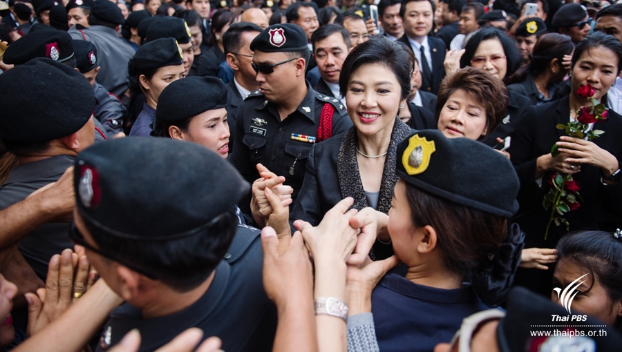yingluck010860C.jpg