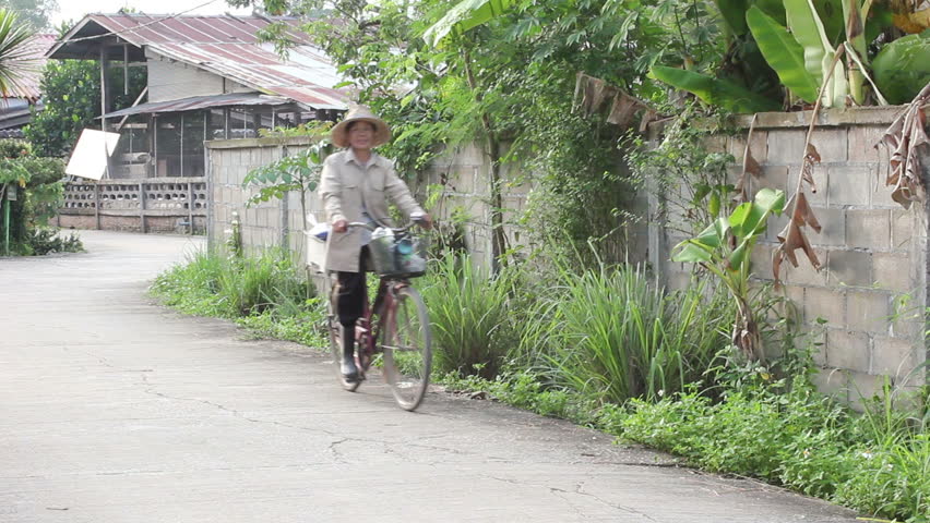 yingluk.jpg.48d704c9eec036fbc99e467fd58cd5ac.jpg