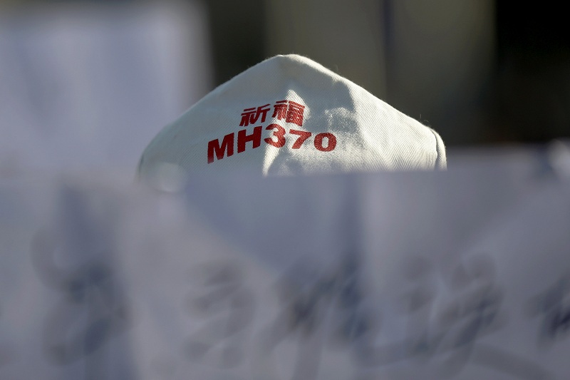 2017-10-03T033204Z_1_LYNXNPED9205U_RTROPTP_4_MALAYSIA-AIRLINES-MH370.JPG