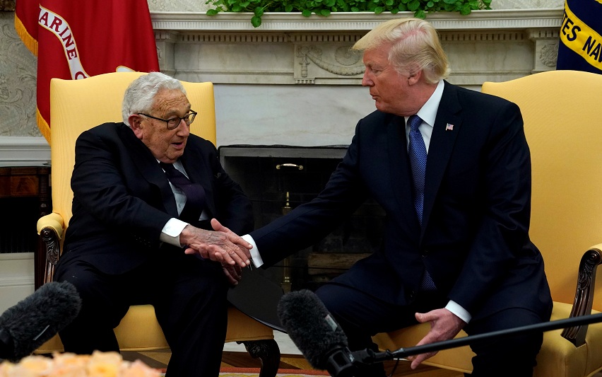 2017-10-10T164044Z_2_LYNXMPED991KC_RTROPTP_4_USA-TRUMP.JPG
