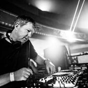 DIGWEED PHOTO.JPG
