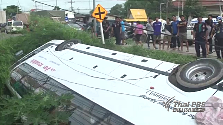 Turn-over-bus-7oct17.jpg