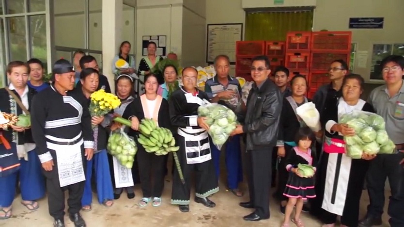 hmong-donation.jpg
