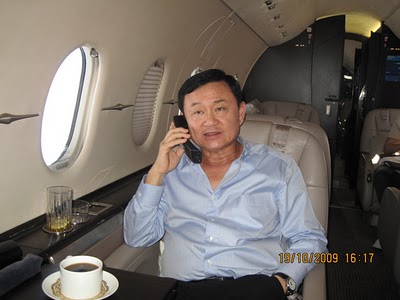 thaksinjet.jpg.e66f75584fcbe07b1cad57b14d2f8ee7.jpg