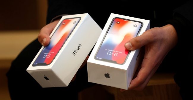 2017-11-03T113513Z_2_LYNXMPEDA20W2_RTROPTP_4_APPLE-IPHONE-BRITAIN-650x336.jpg