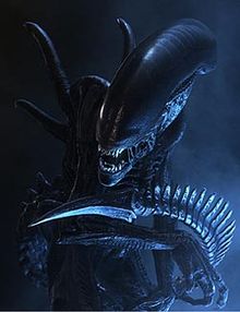 220px-Alien_vs._Predator_(2004)_-_Alien.jpg.d216ff92f6c55dfc89fab9c118b63010.jpg