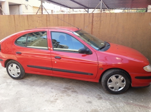 5a1278418bc87_Megane1998.jpg.fa50532d6696b725992c46d5b3614735.jpg
