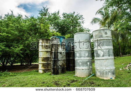 stock-photo-concrete-water-tank-used-in-the-countryside-of-thailand-668707609.jpg.7d42416e9bb2d3673fc02f881b9f1170.jpg