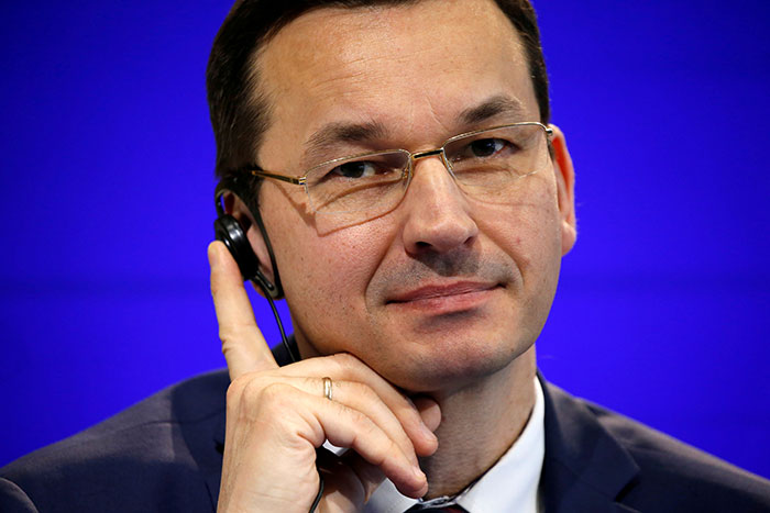 2017-12-07T202715Z_1_LYNXMPEDB61VQ_RTROPTP_4_POLAND-POLITICS-GOVERNMENT.JPG