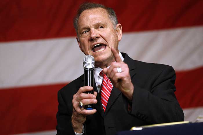 2017-12-11T165638Z_1_LYNXMPEDBA17W_RTROPTP_4_USA-ELECTION-ALABAMA.JPG