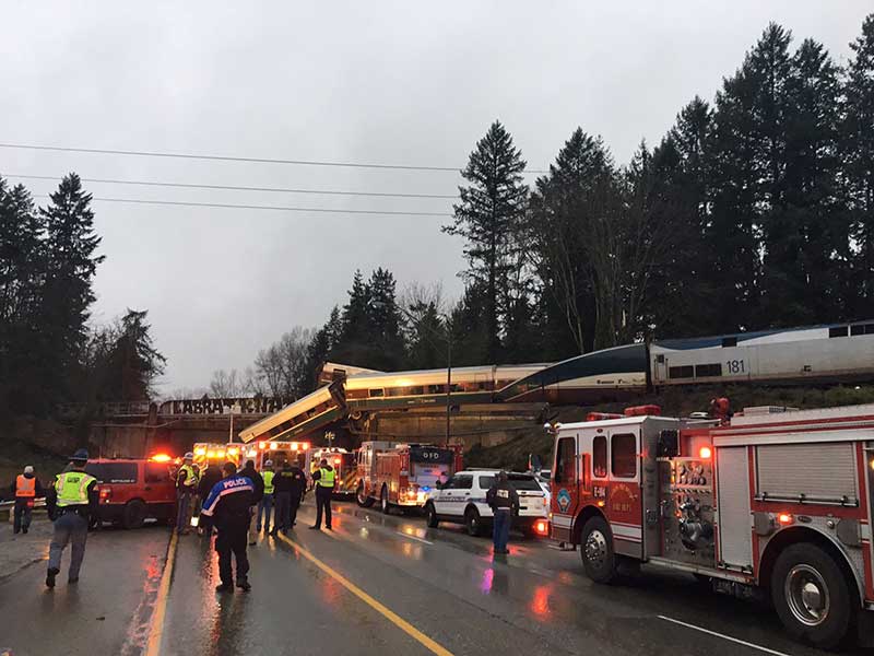 2017-12-18T185209Z_1_LYNXMPEDBH1H6_RTROPTP_4_WASHINGTON-TRAIN.JPG