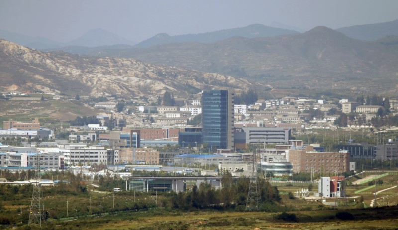 2017-12-28T022241Z_1_LYNXMPEDBR030_RTROPTP_3_KOREA-NORTH.JPG