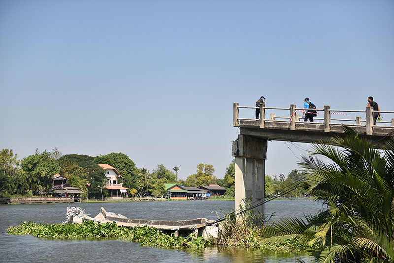 เรือชนสะพานนครปฐม_171221_0025.jpg