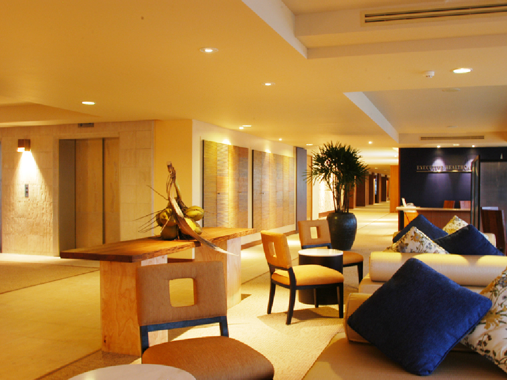 Vejthani Hospital Executive Healthcare Center.png