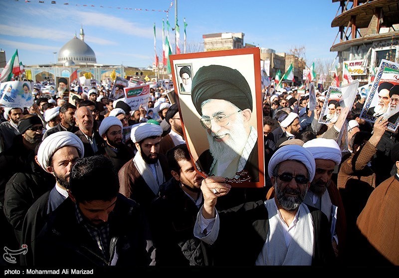 2018-01-03T111915Z_1_LYNXMPEE020IJ_RTROPTP_3_IRAN-RALLIES.JPG