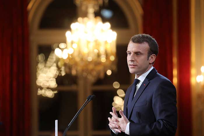 2018-01-03T180338Z_1_LYNXMPEE02120_RTROPTP_4_FRANCE-MACRON.JPG
