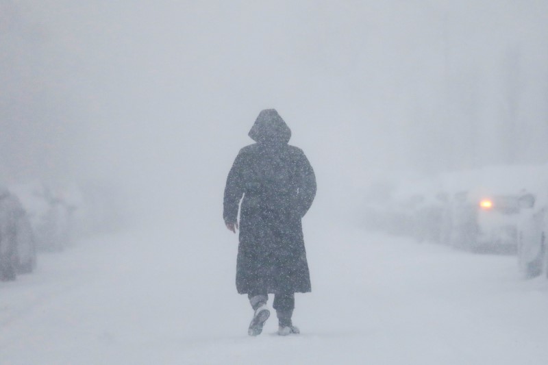 2018-01-04T151856Z_1_LYNXMPEE030Z5_RTROPTP_3_USA-WEATHER.JPG