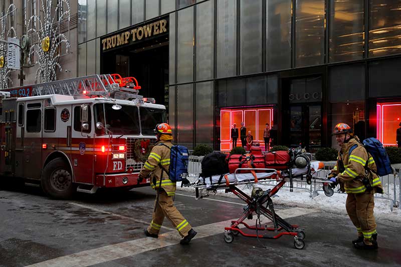 2018-01-08T162324Z_2_LYNXMPEE070UZ_RTROPTP_4_NEW-YORK-TRUMP-FIRE.JPG