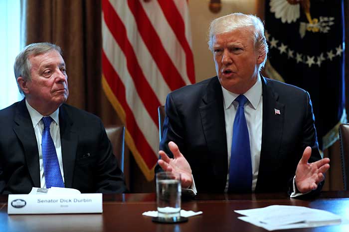 2018-01-09T233708Z_1_LYNXMPEE081OP_RTROPTP_4_USA-TRUMP.JPG