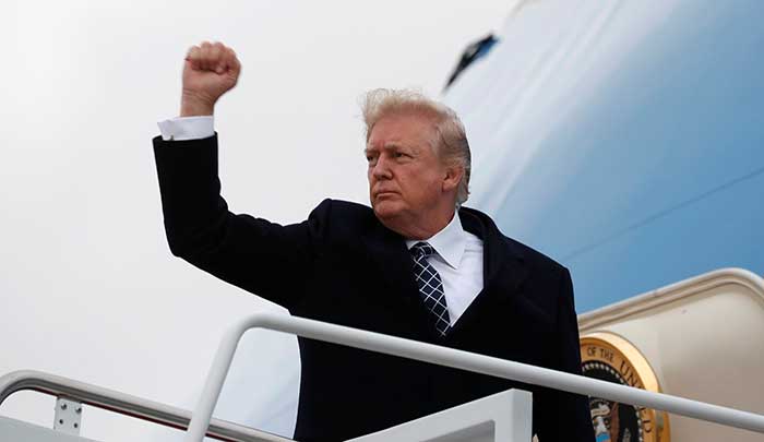 2018-01-14T175330Z_1_LYNXMPEE0D0IL_RTROPTP_4_USA-TRUMP.JPG