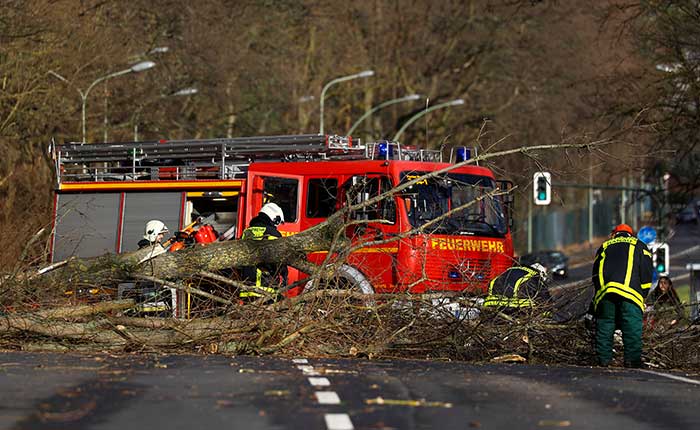 2018-01-18T183055Z_1_LYNXMPEE0H1MC_RTROPTP_4_GERMANY-WEATHER.JPG