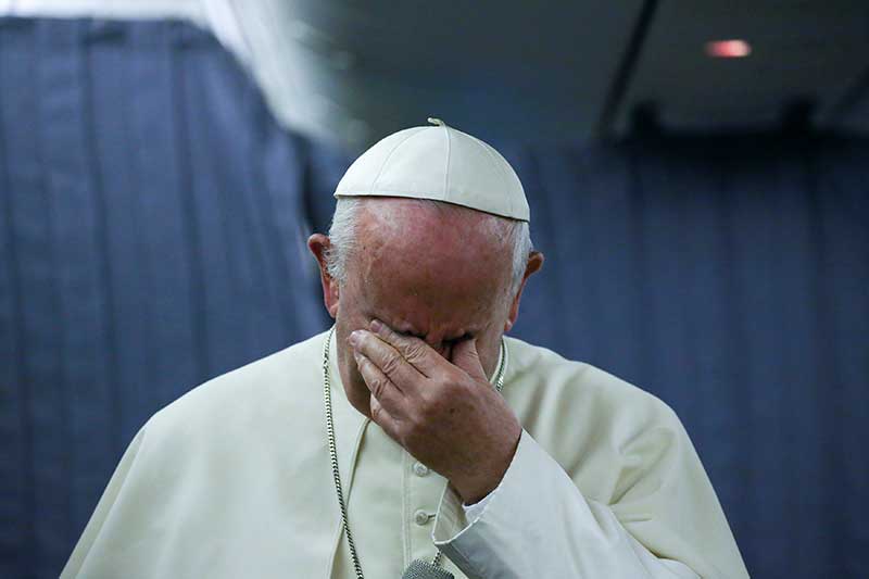2018-01-22T153850Z_1_LYNXMPEE0L1I7_RTROPTP_4_POPE-ABUSE.JPG