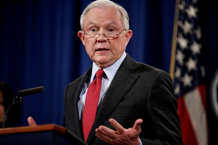 2018-01-23T150724Z_1_LYNXMPEE0M18F_RTROPTP_3_USA-JUSTICE-MARIJUANA.JPG