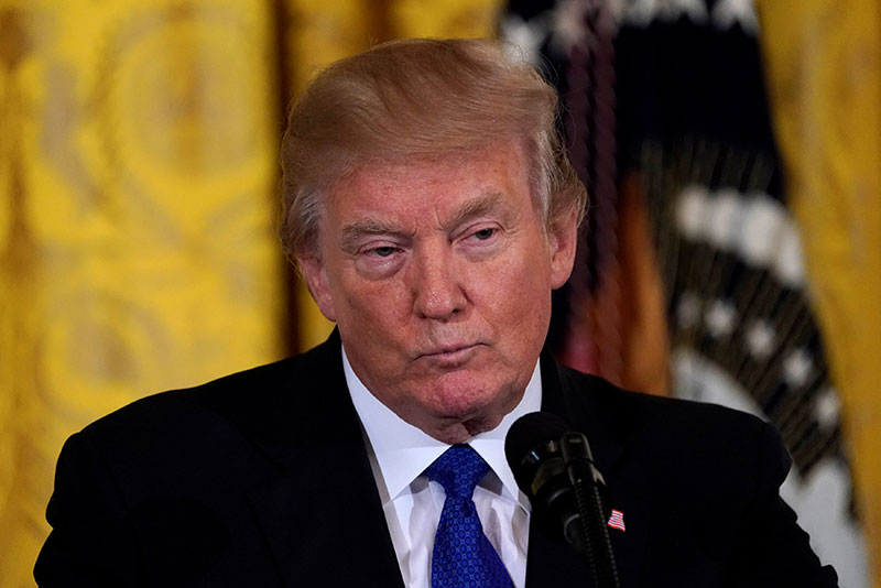 2018-01-24T235751Z_1_LYNXMPEE0N2BX_RTROPTP_4_USA-TRUMP.JPG