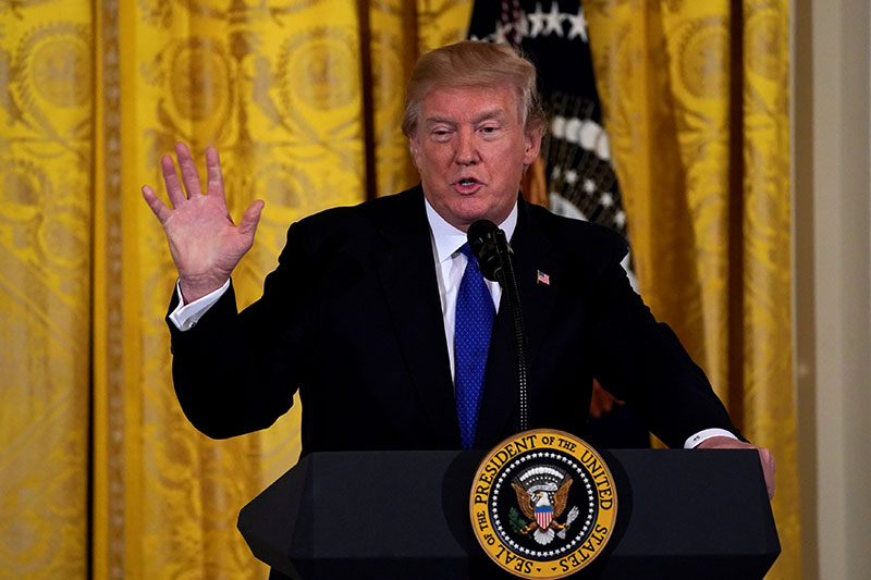 2018-01-26T020001Z_1_LYNXMPEE0P03Y_RTROPTP_4_USA-TRUMP.JPG