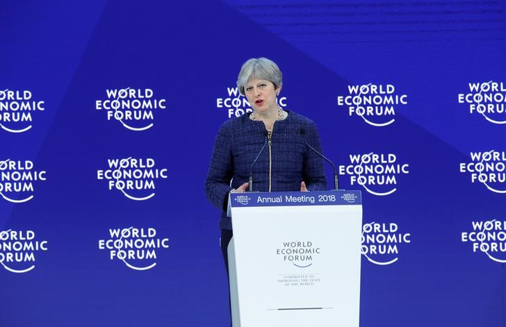 2018-01-26T072513Z_1_LYNXMPEE0P0B4_RTROPTP_3_DAVOS-MEETING-MAY.JPG