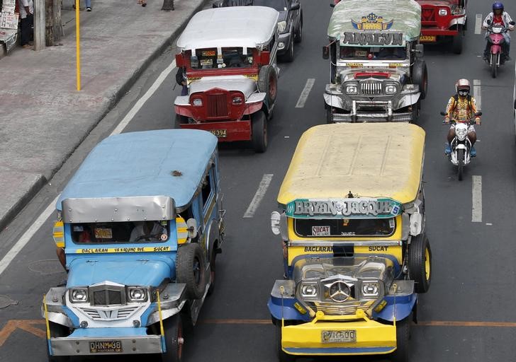 2018-01-29T064438Z_1_LYNXMPEE0S0EZ_RTROPTP_3_PHILIPPINES-ECONOMY-INFLATION.JPG