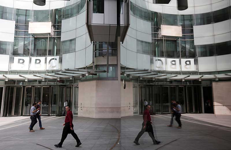 2018-01-30T005410Z_1_LYNXMPEE0T01Y_RTROPTP_4_BRITAIN-BBC.JPG