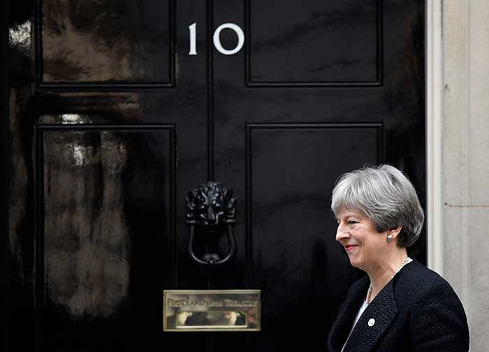2018-01-31T012029Z_1_LYNXMPEE0U026_RTROPTP_4_BRITAIN-EU.JPG
