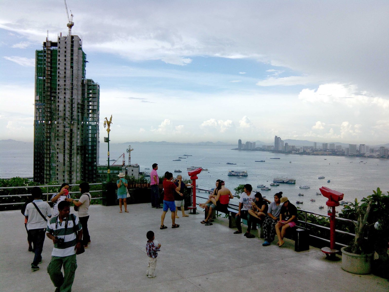 5a5ea71f05410_waterfrontfromviewpoint.thumb.jpg.de60f3771fe3d6e9377425e76aab07ba.jpg