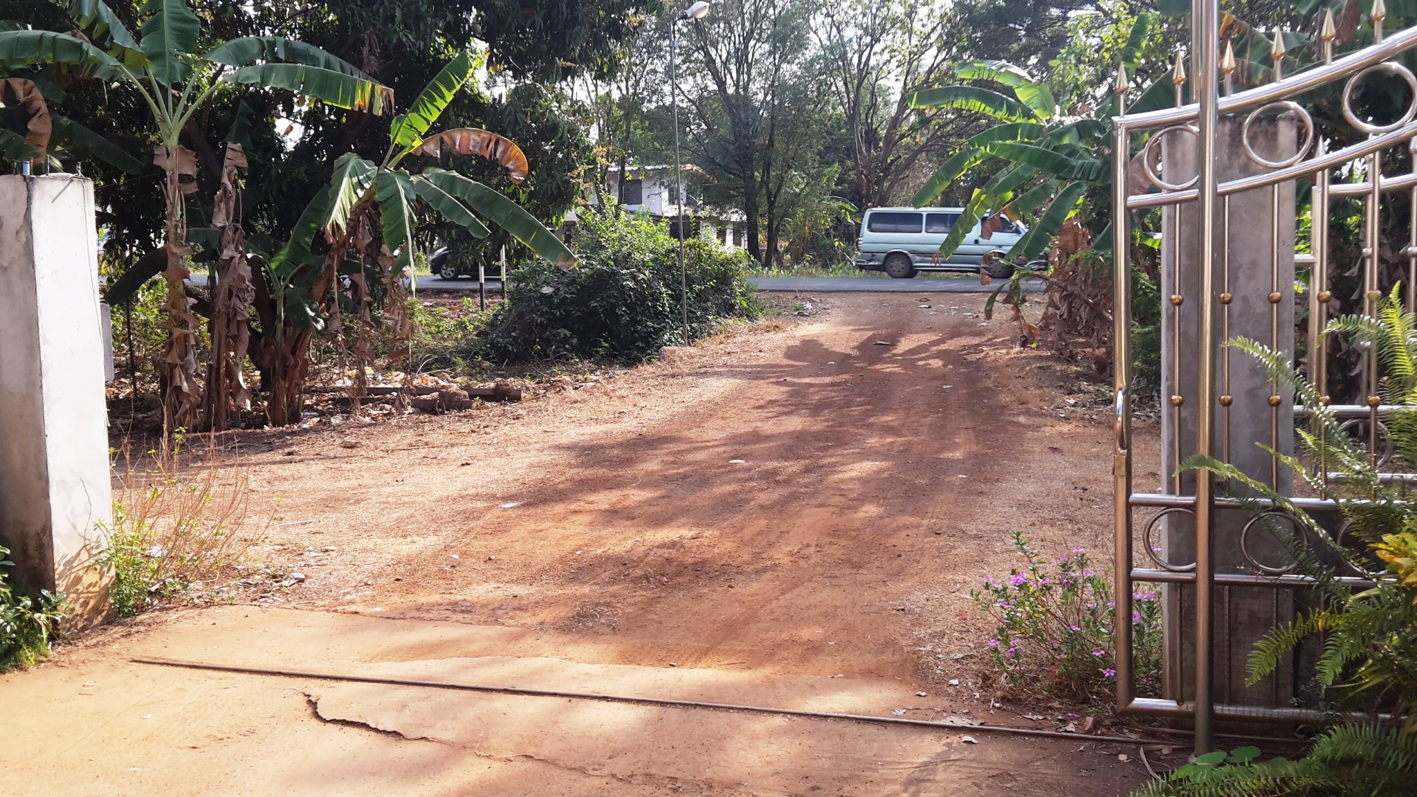 front access to be concreted.jpg