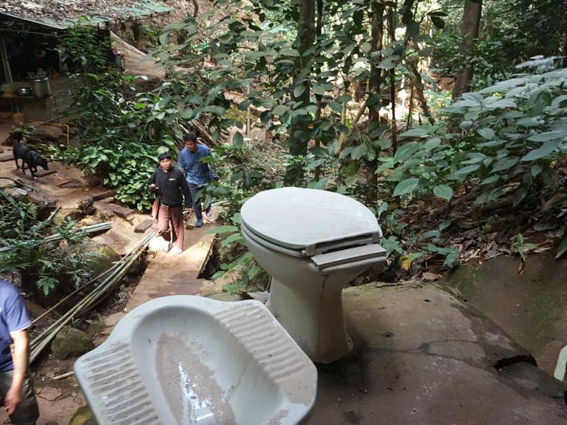 toilet-1024x768.jpg