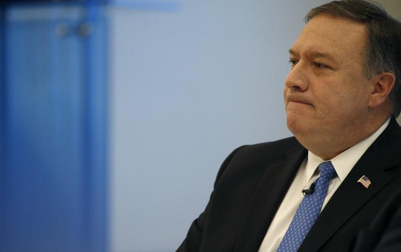 2018-02-01T231902Z_1_LYNXMPEE103IM_RTROPTP_3_USA-INTELLIGENCE-POMPEO.JPG