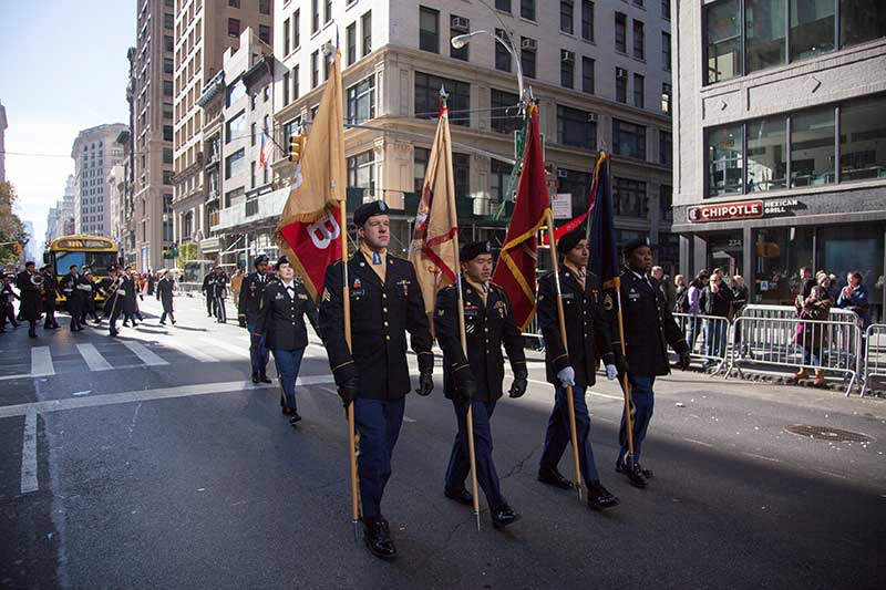 2018-02-07T220623Z_1_LYNXMPEE1620H_RTROPTP_4_USA-TRUMP-PARADE.JPG