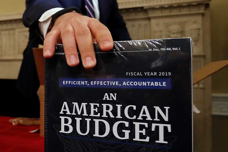 2018-02-12T165118Z_1_LYNXMPEE1B1G3_RTROPTP_4_USA-BUDGET.JPG