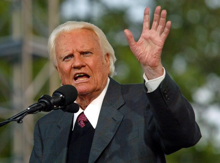 2018-02-21T144519Z_1_LYNXNPEE1K1EM_RTROPTP_3_PEOPLE-BILLY-GRAHAM.JPG